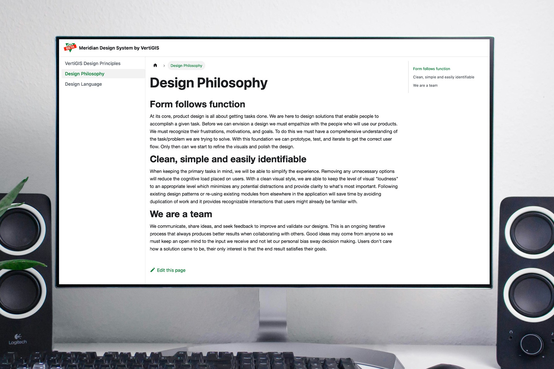 Desktop monitor with speakers